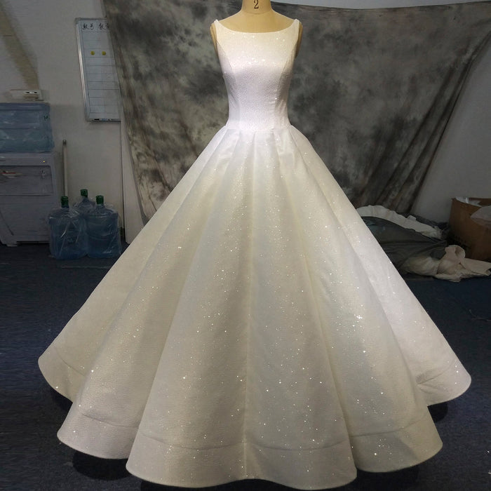 1920s Vintage Scoop Neckline Vintage Wedding Dress with Timeless Look - Rosymae