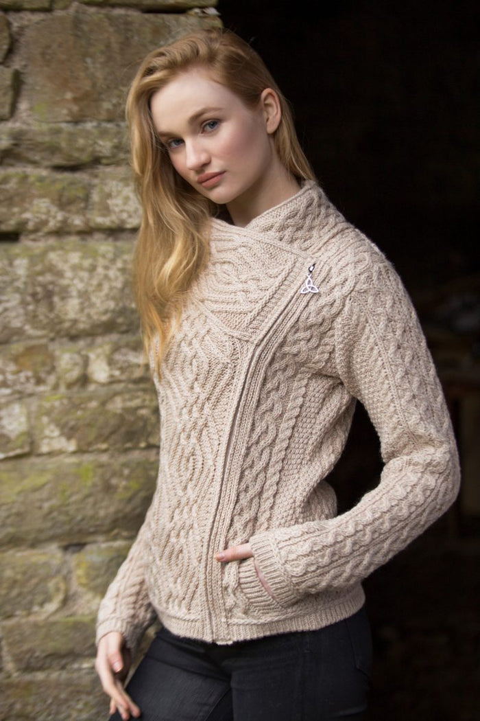 parnsip_cable_knit_cardigan_ladies_1_3_c976a3ea-5547-4472-87a7-01d0fcd8aab3.jpg