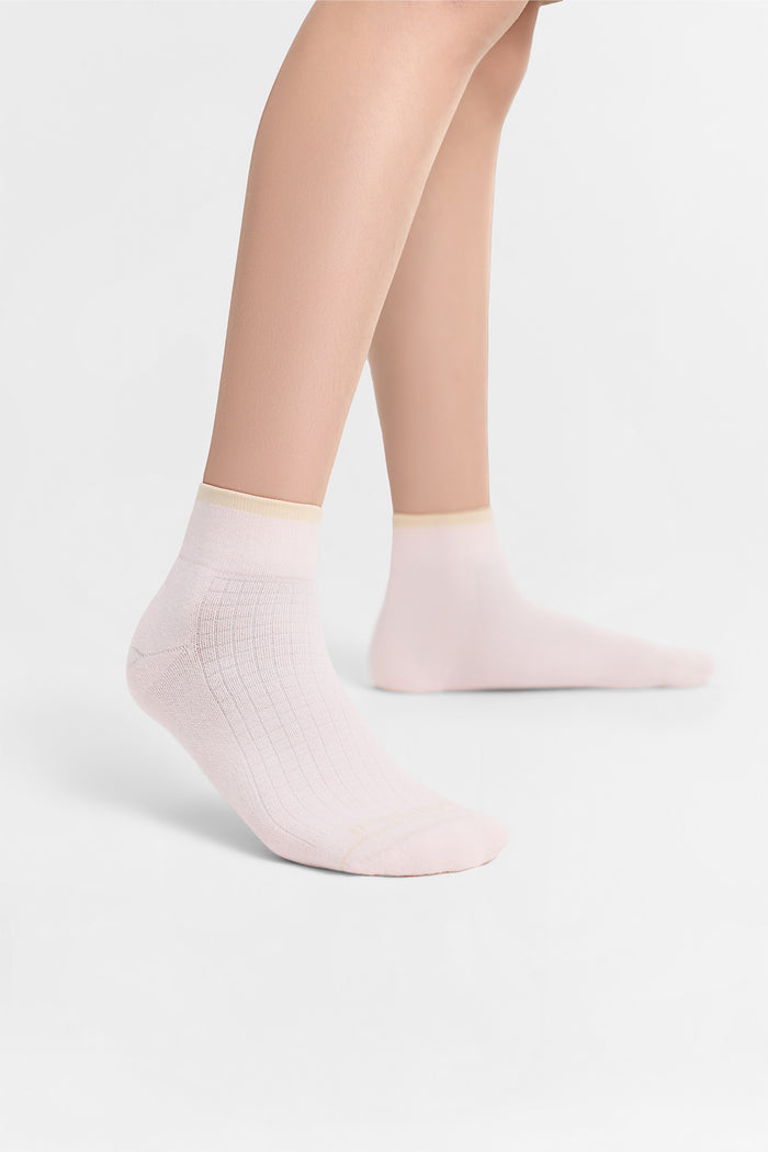 **White Pink Blue**