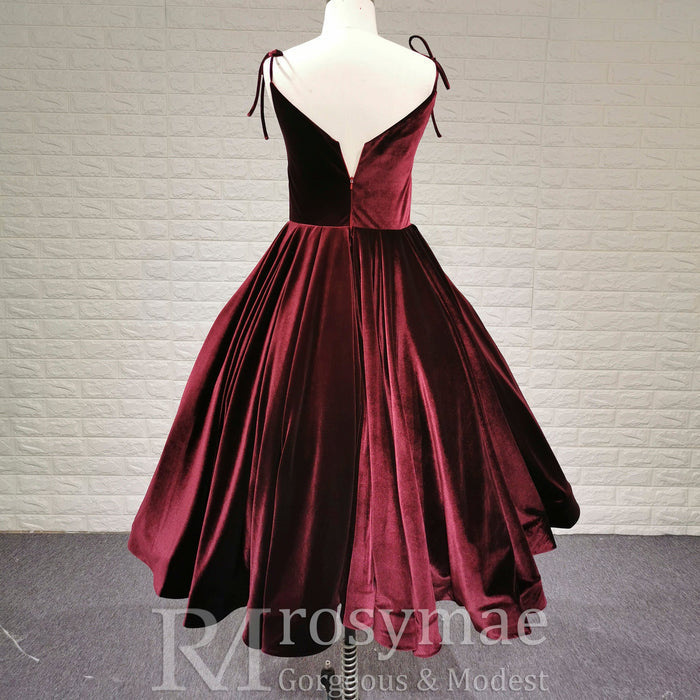 Elegant Burgundy Spaghetti Straps Velvet Prom Dress with V-neck - Rosymae