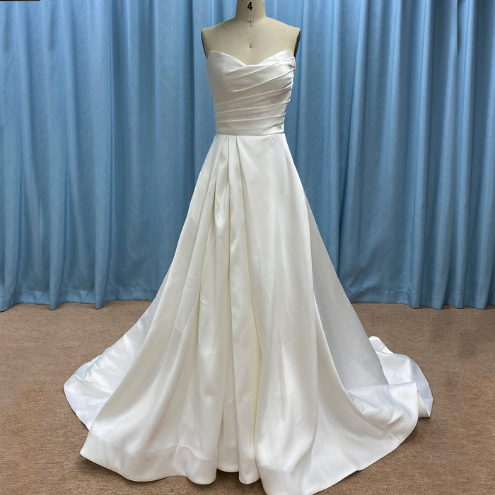 Elegant Satin Ruched Strapless Wedding Dress with Vneck for Bride - Rosymae