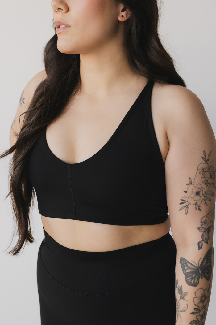Essentials Twist Bra