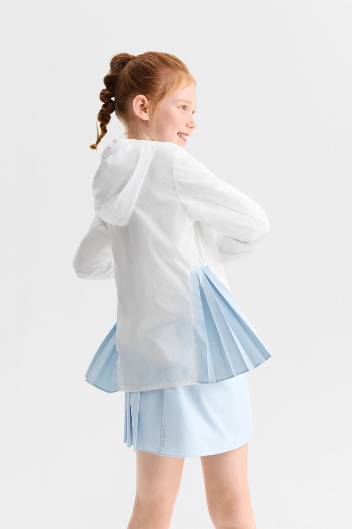 **Cloud Dancer**