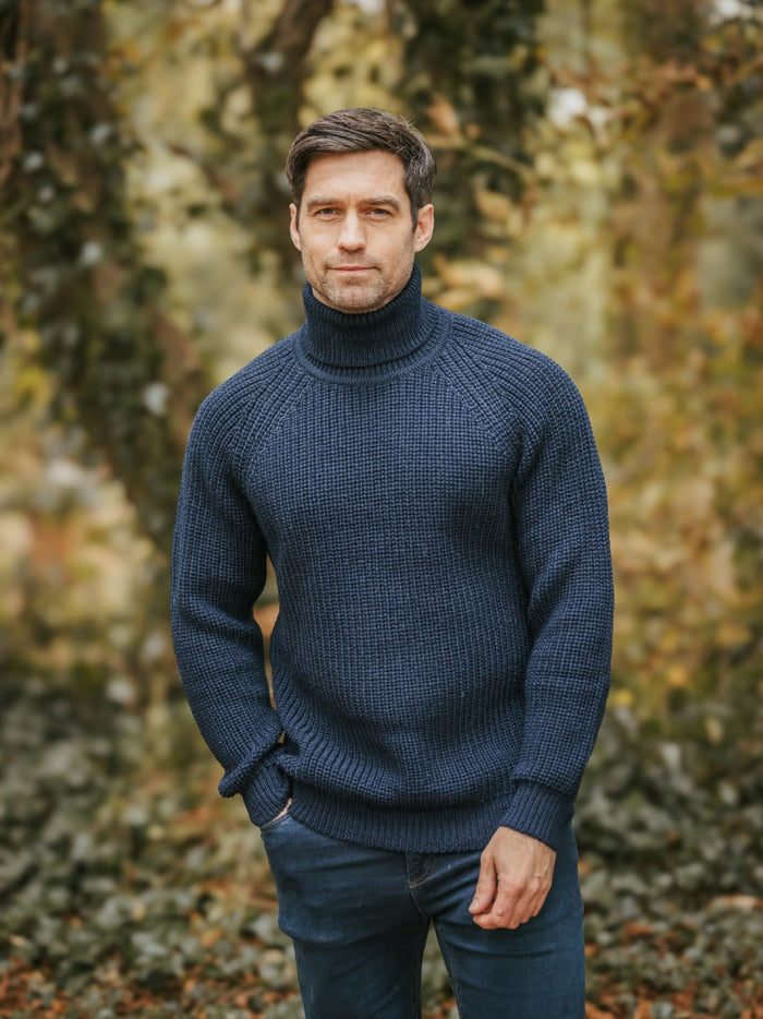 ribbed_roll_neck_man_5_166226cd-d3d5-4a35-b37a-a82194218be2.jpg