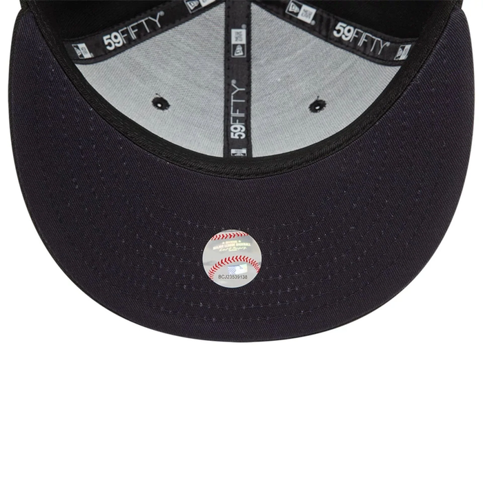 NEW ERA Atlanta Braves MLB Heart Icon Black 59FIFTY Fitted Cap
