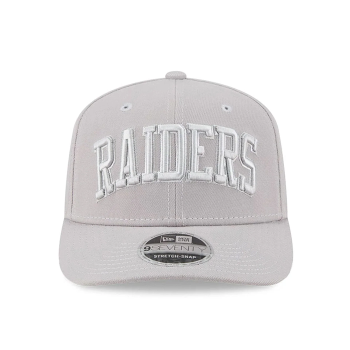 NEW ERA Las Vegas Raiders NFL Script Grey 9SEVENTY Stretch Snap Adjustable Cap