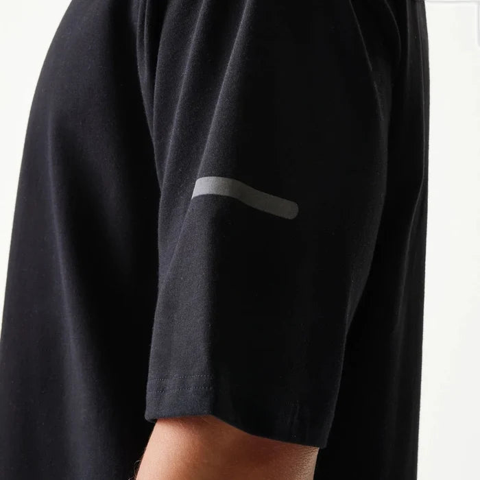 New Era Tech Black Oversized T-Shirt