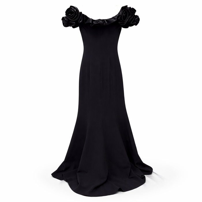 off-shoulder mermaid dress with sculpted floral neckline – Lerga