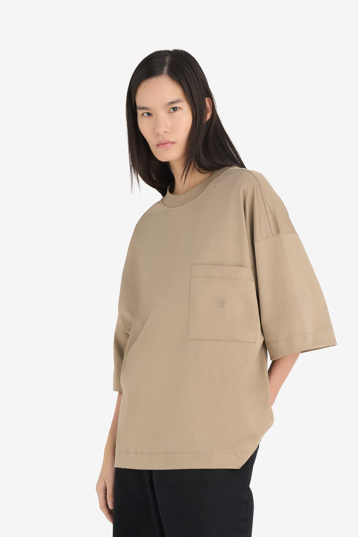 OVERSIZED POCKET T-SHIRT É