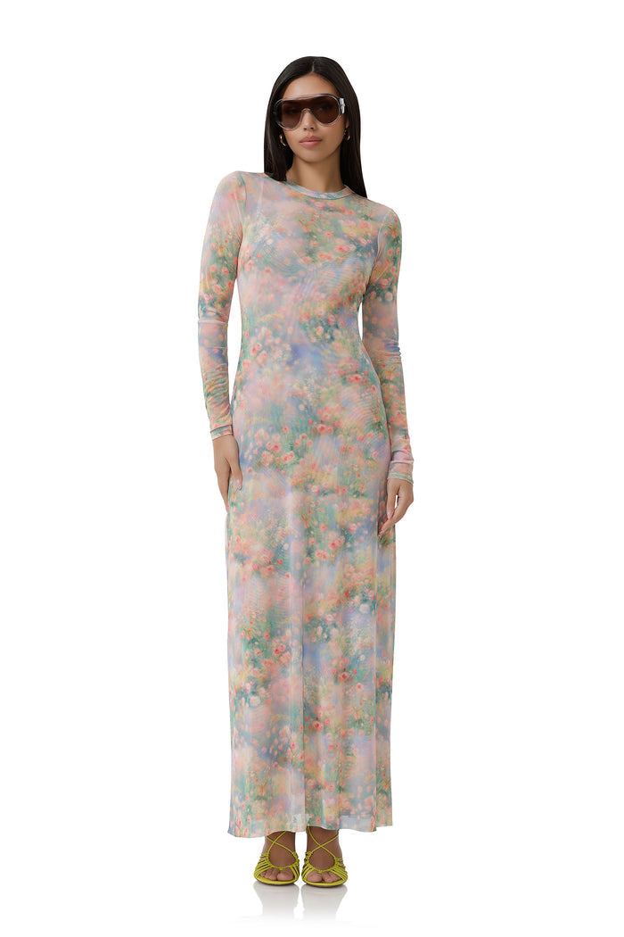 paola-dress-fog-field