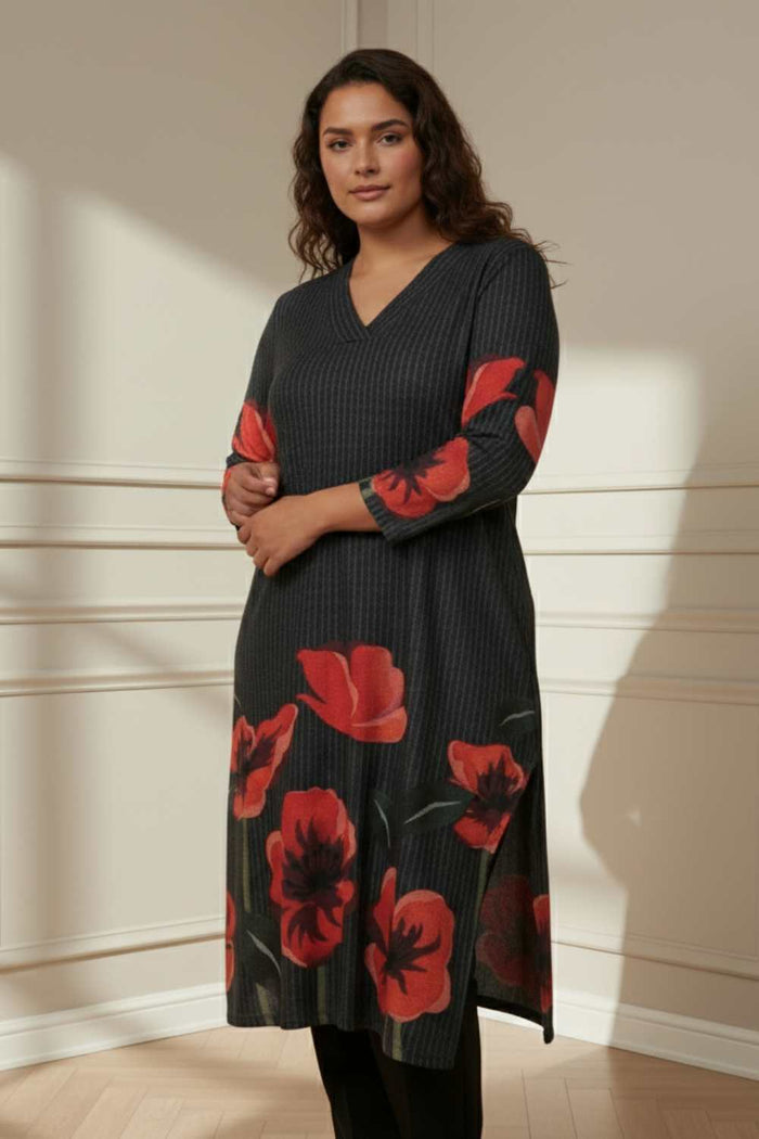 Plus Size Black Floral Borders SnugWeave™ Winter Kurta