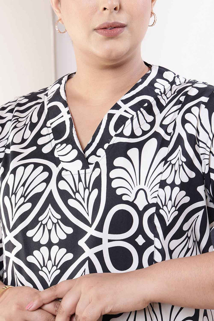 Plus Size Black & White Floral Print Cotton Midi Dress