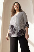 Plus Size Black White Monochromatic Floral Print Centre Pleat Top