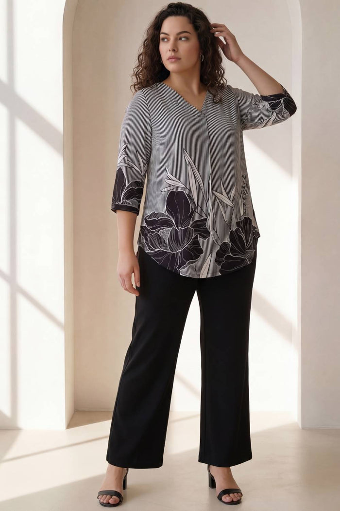 Plus Size Black White Monochromatic Floral Print Centre Pleat Top