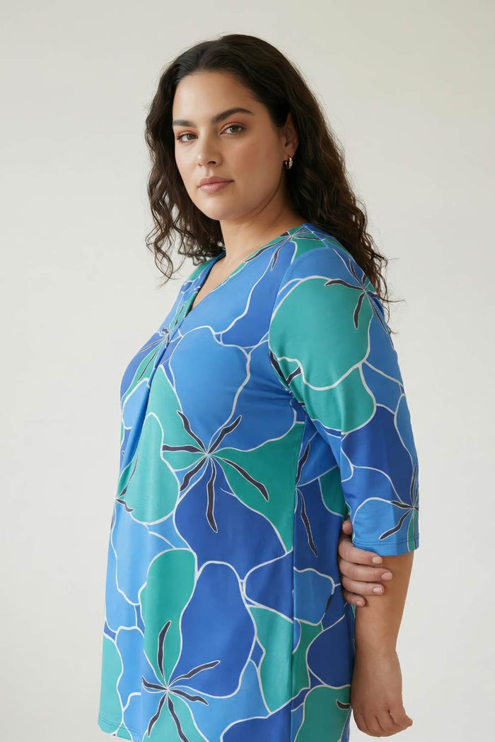 Plus Size Blue Green Abstract Centre Pleat Top