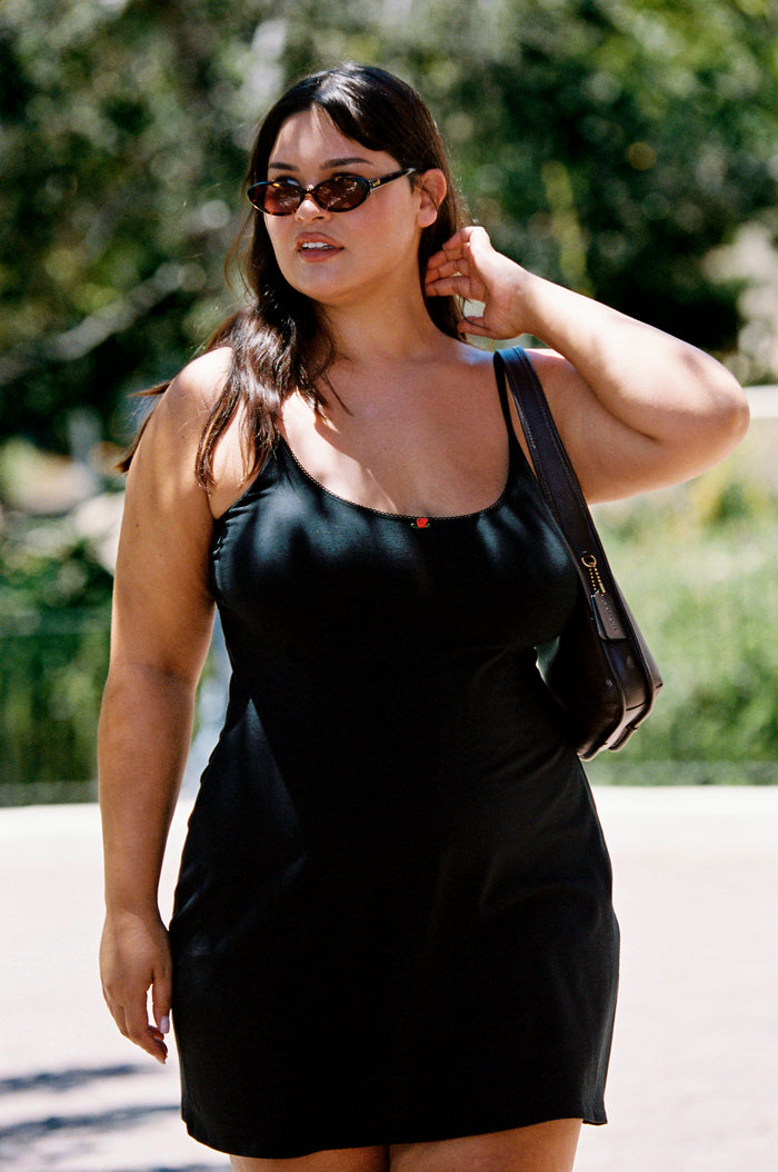 SCOOP BACK CAMI DRESS IN ONYX