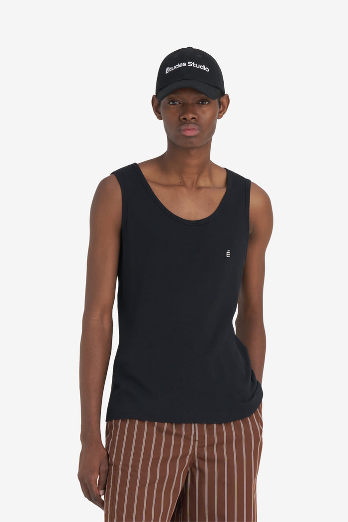 TANKTOP É