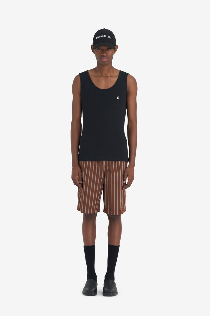 TANKTOP É