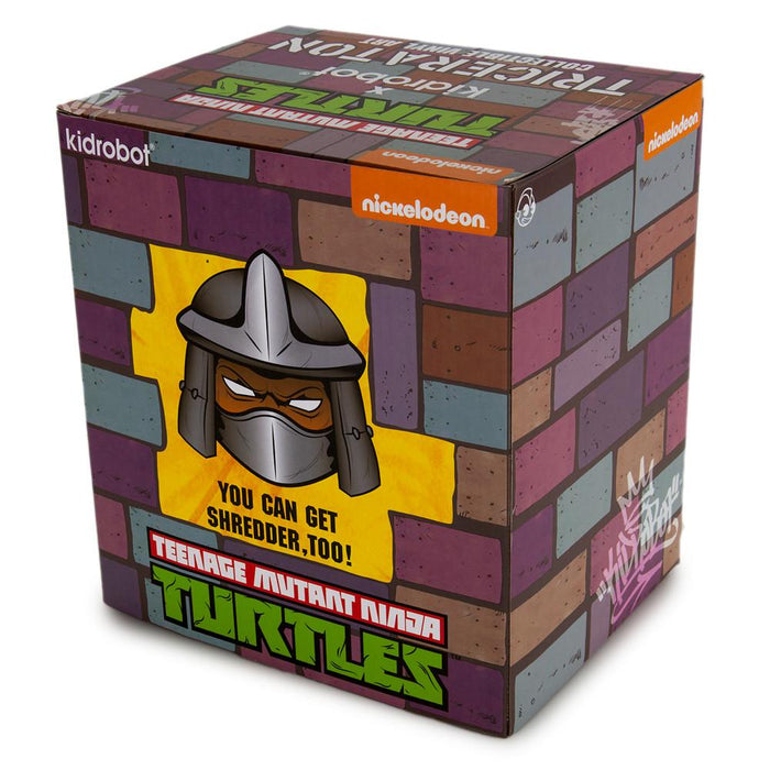 Teenage Mutant Ninja Turtles Shredder 7-inch medium vinyl art figure with detailed design and pose.