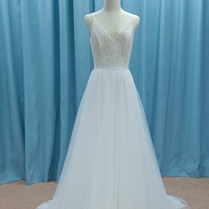 Tulle Simple V-neck Sheath Wedding Dress with Spaghetti Straps - Rosymae
