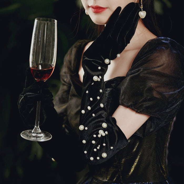 Black / Pearls