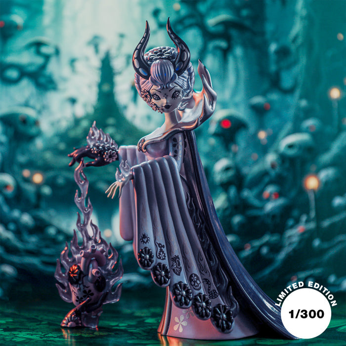 8-inch Witch Queen vinyl art figure by Junko Mizuno in Violet Edition, limited to 300, featuring detailed design and bold colors.